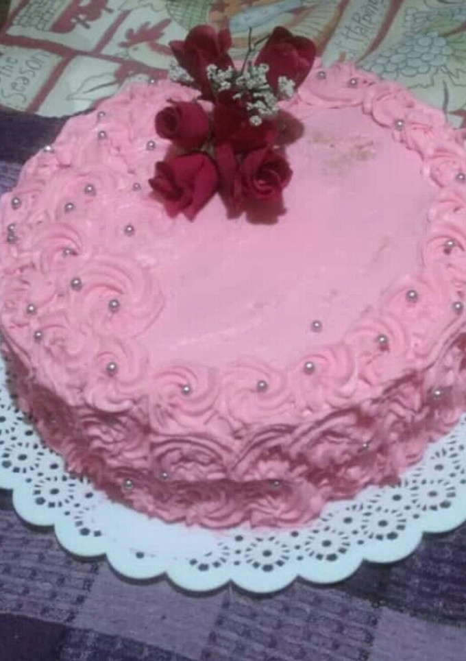 Una foto de Torta sin huevo y, con merengue suizo