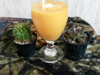 4 Ingredients Honey Mango Yogurt Smoothies