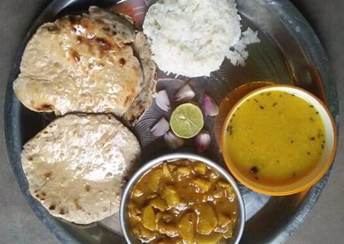 Desi Chulhe Me Bana Khana Simple Thali Recipe by Rafiqua Shama - Cookpad