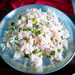 A picture of Matar pulao.