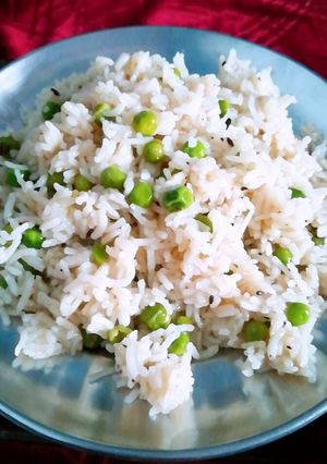 A picture of Matar pulao.
