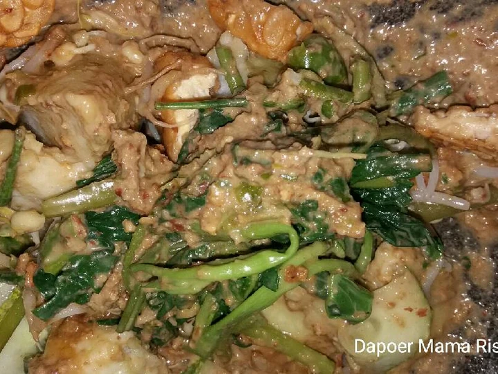 Langkah Gampang Menyiapkan Resep Rujak petis (Jawa timur) yang Uenak Anti Ribet, Bikin Ngiler