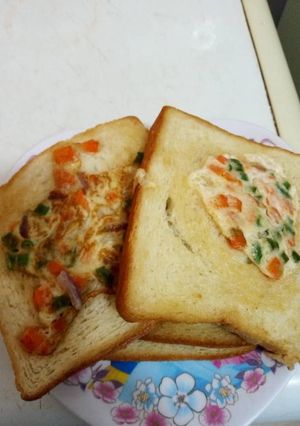 A picture of Fried Bread With Egg.