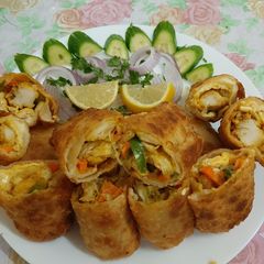 A picture of Chicken large rolls.