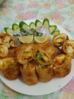 A picture of Chicken large rolls.