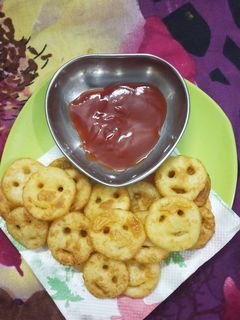 स्माइली (Smiley recipe in hindi) रेसिपी मुख्य फोटो