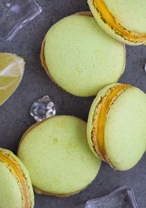 A picture of Italian Margarita Macarons with Tequila Lime Curd Filling.