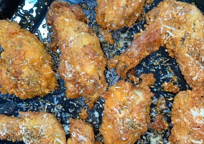 Chicken Wings with Garlic & Parmesan Cheese