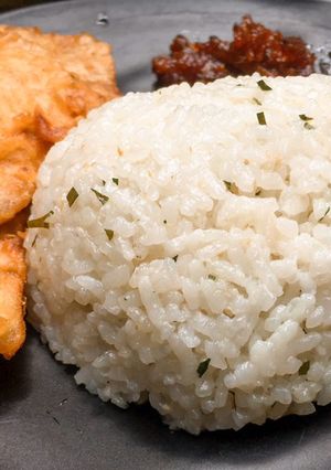 Foto resep Nasi Daun Jeruk (Magicom)