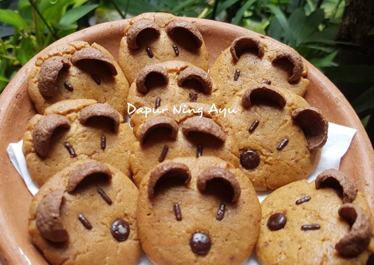 120. Character Cookies