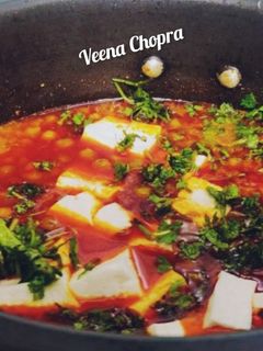 मटर पनीर (matar paneer recipe in Hindi) रेसिपी मुख्य फोटो