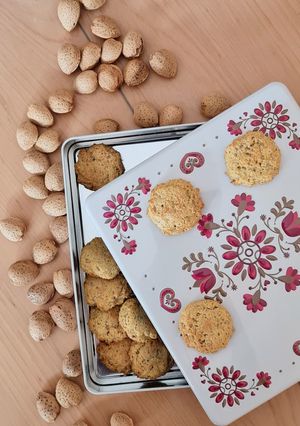 Una foto de Galletas saludables de almendra y canela 🌱 sin gluten, sin azúcar ni edulcorante 🌱