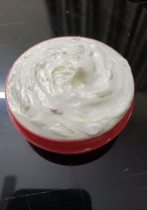 A picture of Homemade moisturiser for skin.
