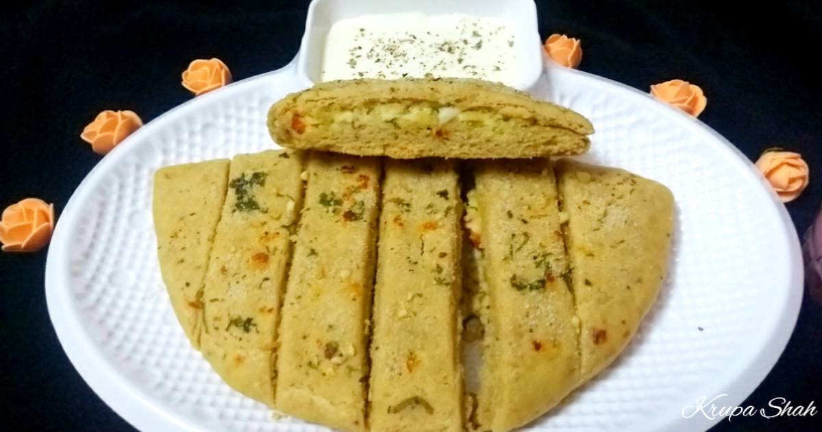 Stuffed whole wheat garlic bread sticks Recipe by Krupa Kapadia Shah