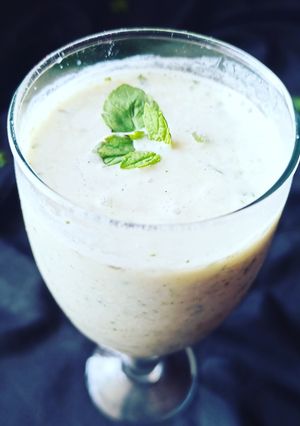A picture of Mint lassi.