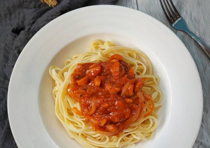 Fettucini with Saus Bolognaise