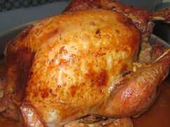Exquisito pavo en salsa criolla