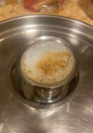 A picture of South indian A2B filter coffee.