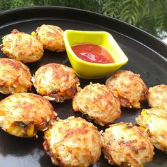 A picture of Potato corn cheez Aappe.