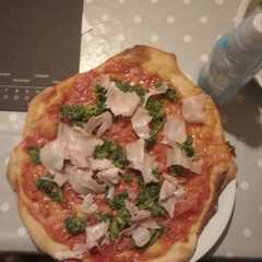 Foto di Pizza alla barese..