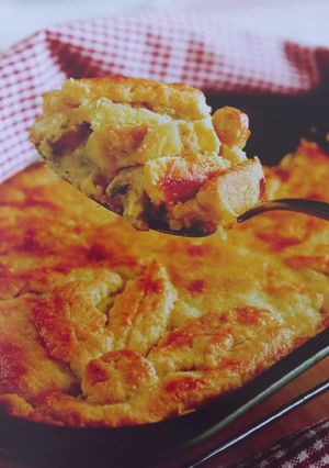 A picture of Chicken and Mushroom Pie.