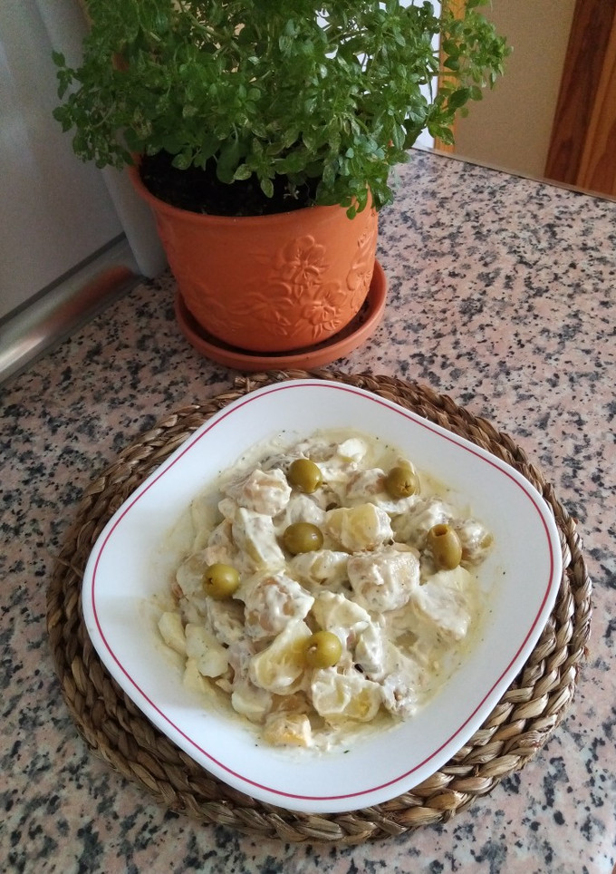 Una foto de Patatas al alioli