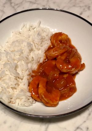 Une photo de Crevettes à la sauce piquante