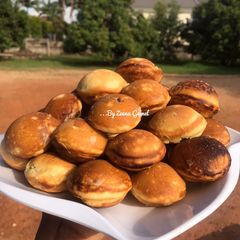A picture of Mini Pancakes (Ebleskiver).