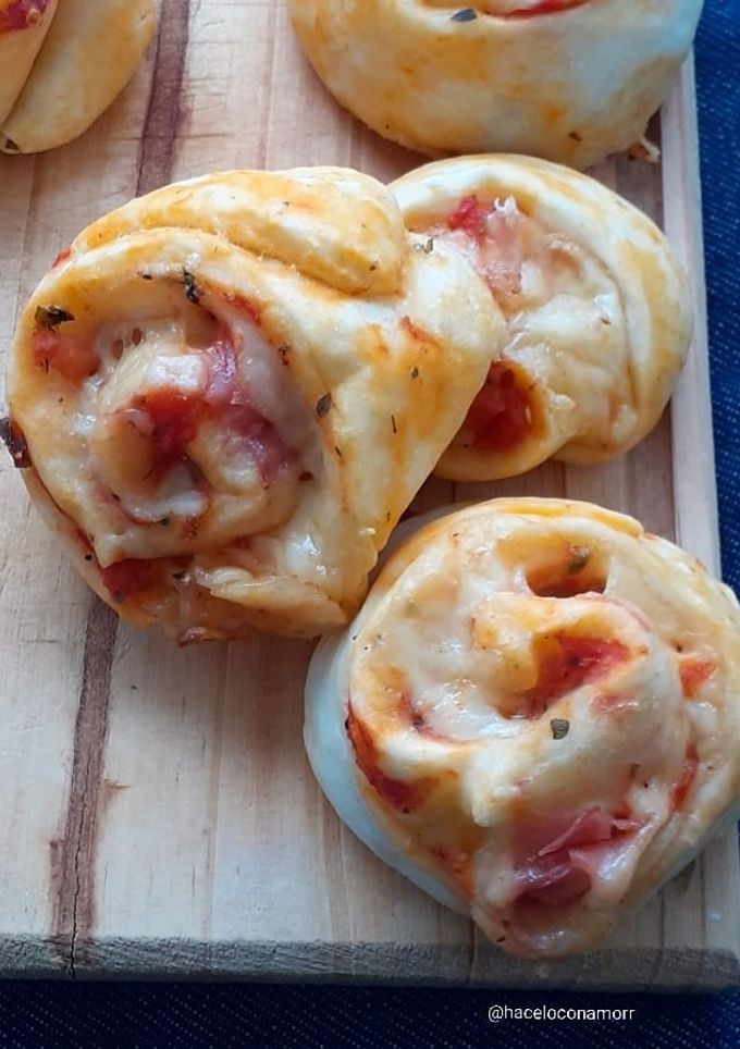 Una foto de Rolls de Pizza