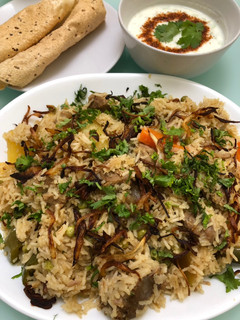 A picture of Mutton and veg yakhni pulav.