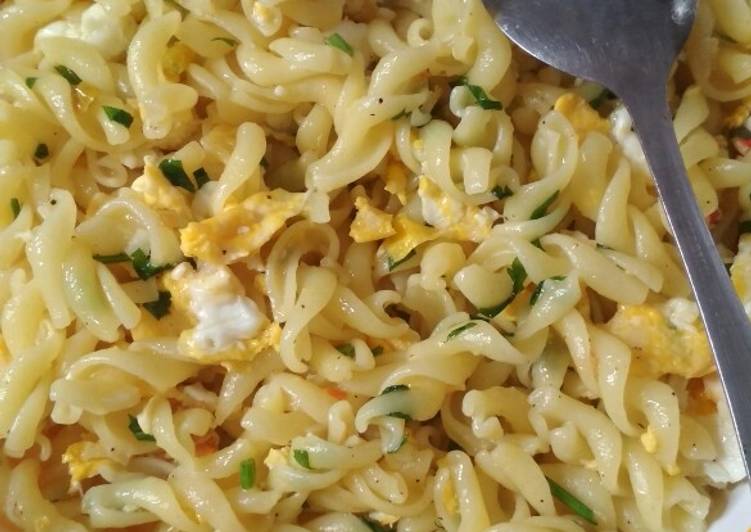 Pasta aglio olio simpel ala anak kost