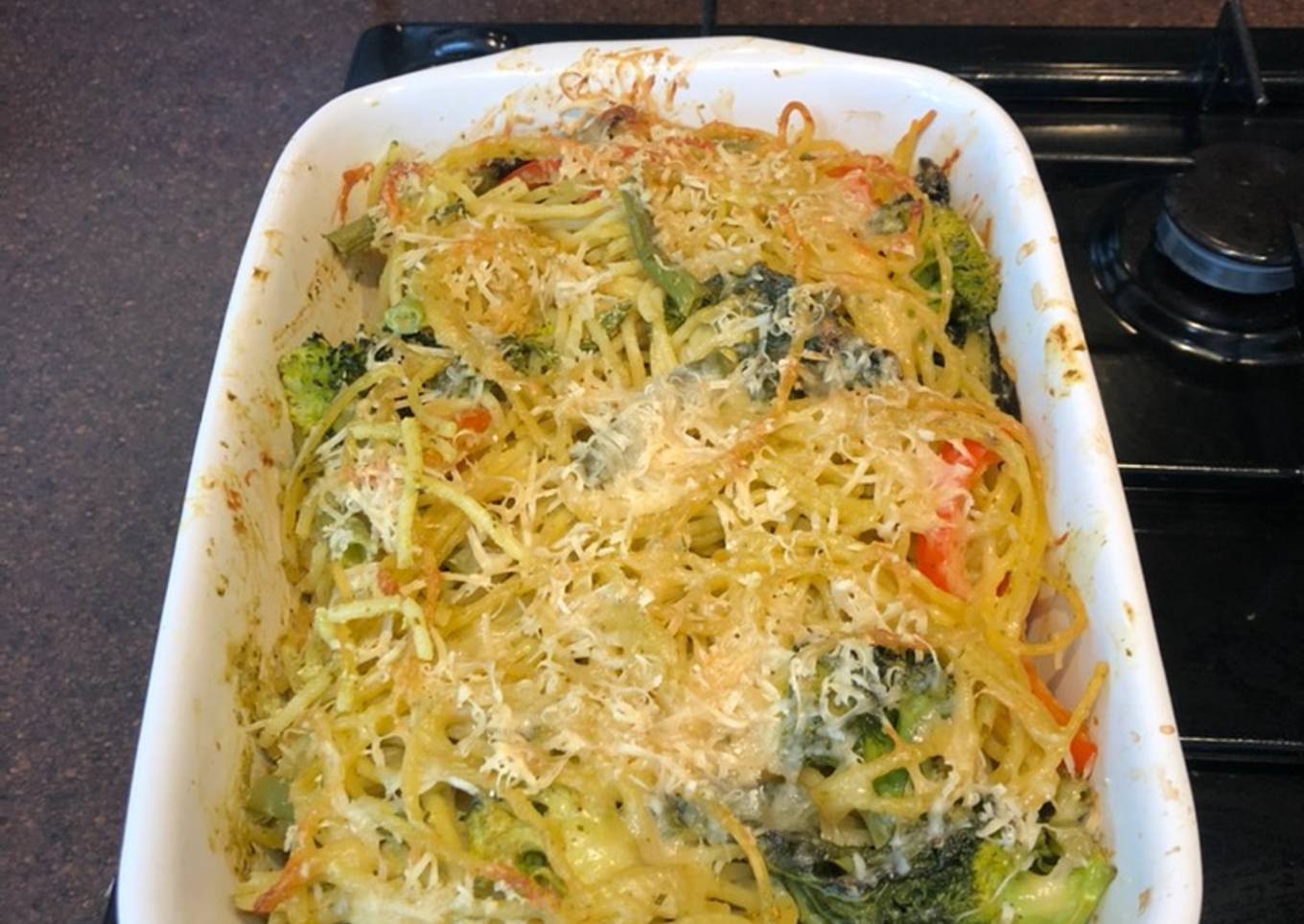 Baked pesto spaghetti