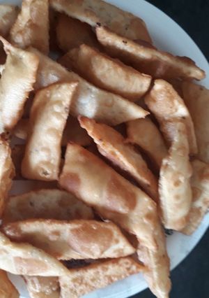 A picture of Namak para.