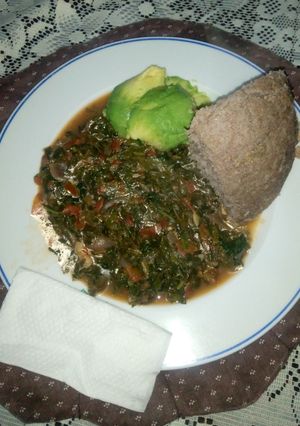 A picture of Kienyeji mboga mix,brown ugali.