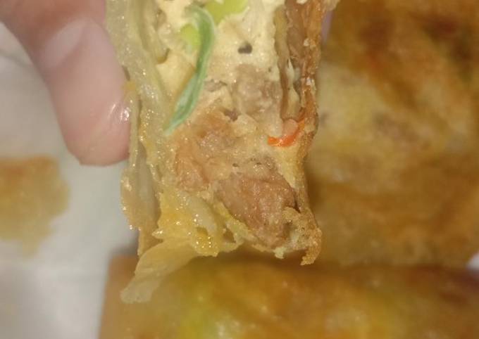 Ini dia! Resep gampang memasak Lumpia isi tahu kornet dan telur  enak