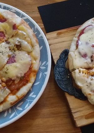 Una foto de Pizza casera en sartén essen