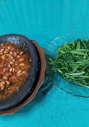 Foto resep Plecing kangkung khas ntb ala saya. 😘