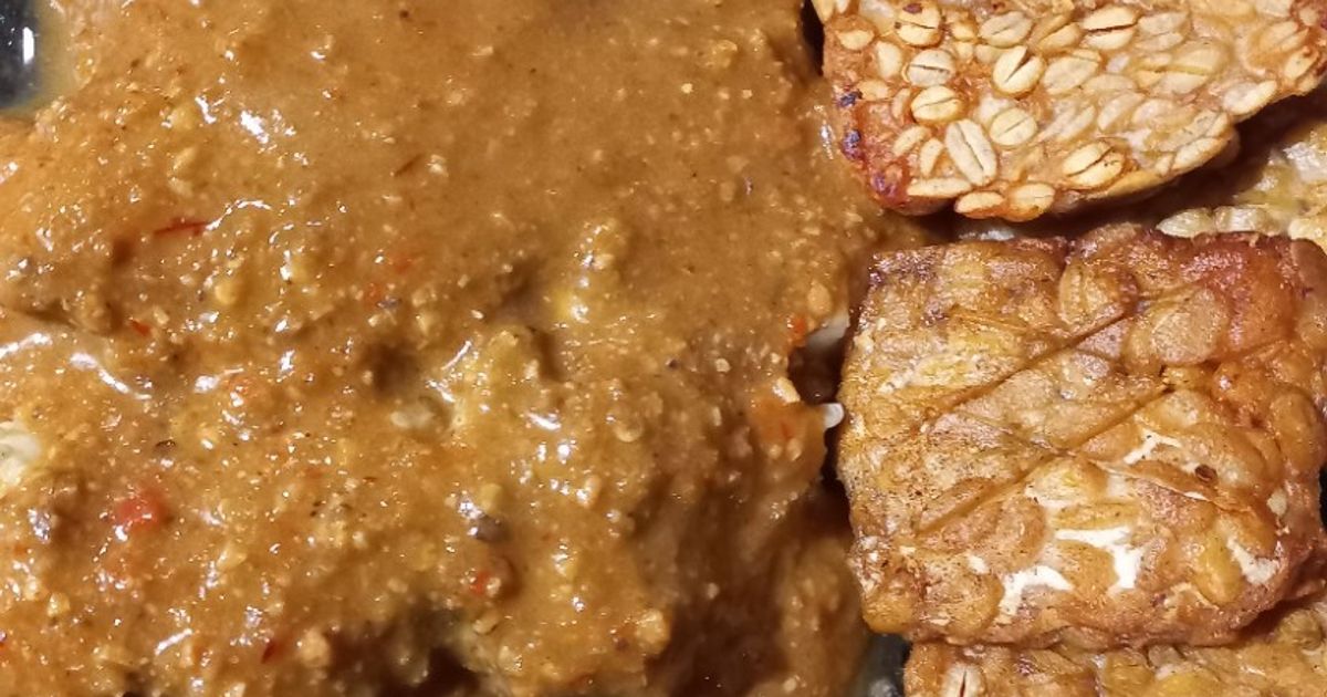 Terong bakar sambal pecel & tempe goreng garit