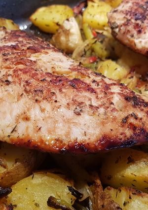 Foto principal de Pavo con patatas especiales (principiantes)