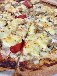 Una foto de Pizza rápida de atún con masa brisa