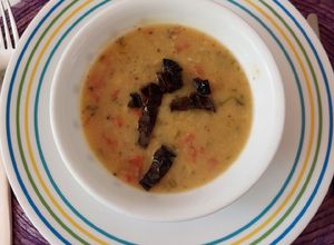 Una foto de Caldo de habas al estilo de la abuela