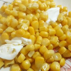 A picture of Boiled corn with Unsalted Butter😍.