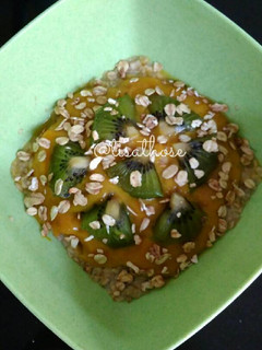 Foto resep Overnight oats with mango smoothies, kiwi and granola