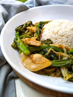 A picture of Chicken, broccoli & green beans in Oyster Sauce.