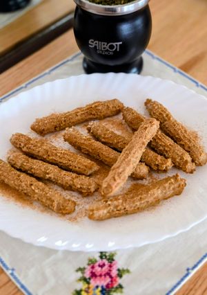Una foto de Churros saludables de copos de avena con canela y glicina 😋 al horno, sin azúcar, sin harina