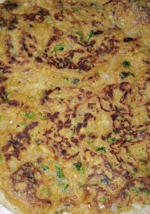 A picture of Besan ka paratha.