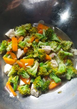 Foto resep Tumis Brokoli Wortel untuk Kiya