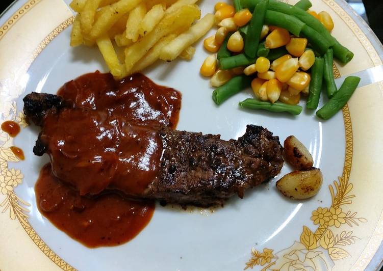 Sirloin steak with BBQ sauce