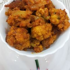 A picture of Dry Tikka Gobhi-Aloo.