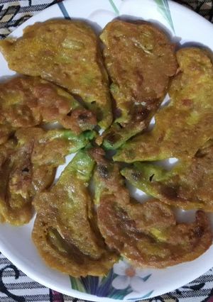 A picture of August Phool Ke Pakode.